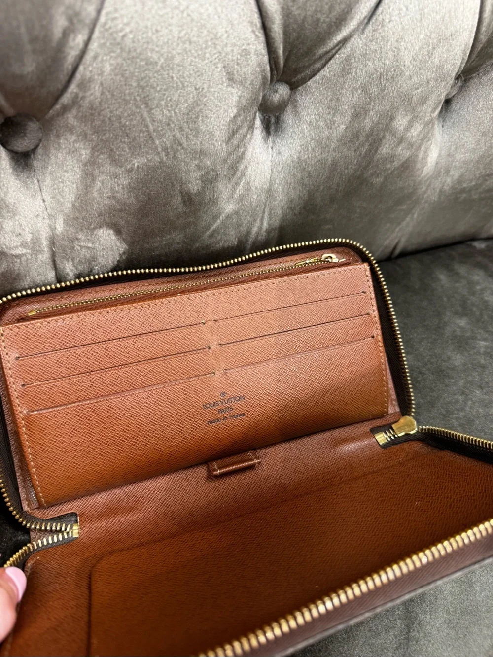 Louis Vuitton large Monogram Zip around accordian wallet